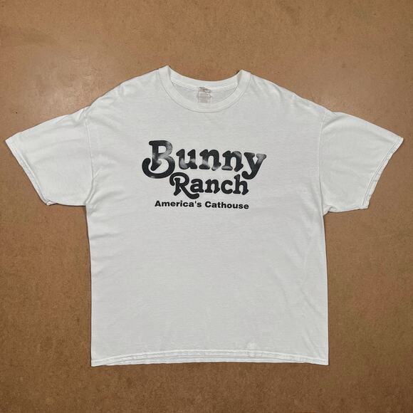 Vintage Bunny Ranch America's Cathouse Graphic Tee Size XL T Shirt Mens - Picture 2 of 14